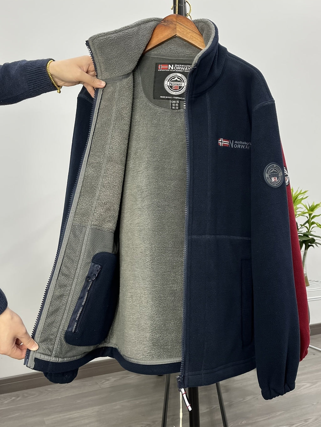 Men's Fleece Jacket for Outdoor Autumn Winter Layering
