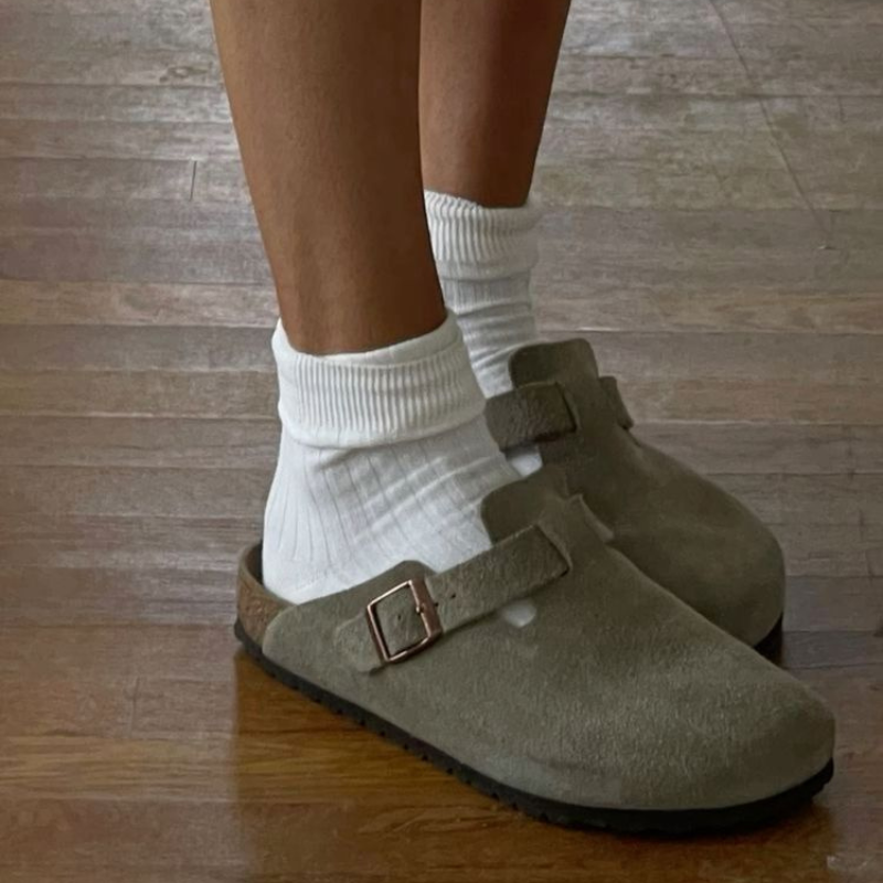 Men's Clogs with Adjustable Buckle for Everyday Use