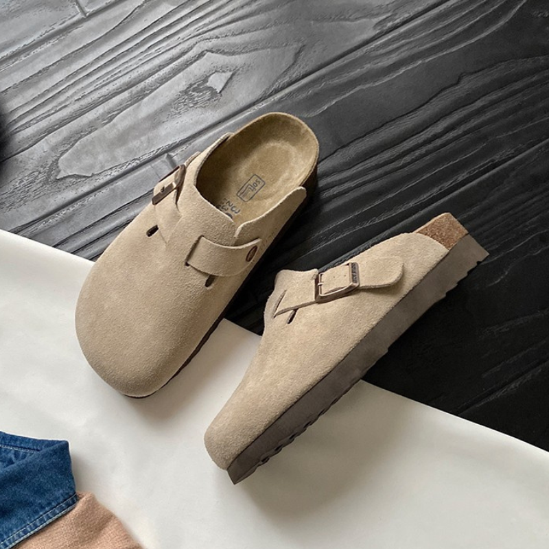 Men's Clogs with Adjustable Buckle for Everyday Use