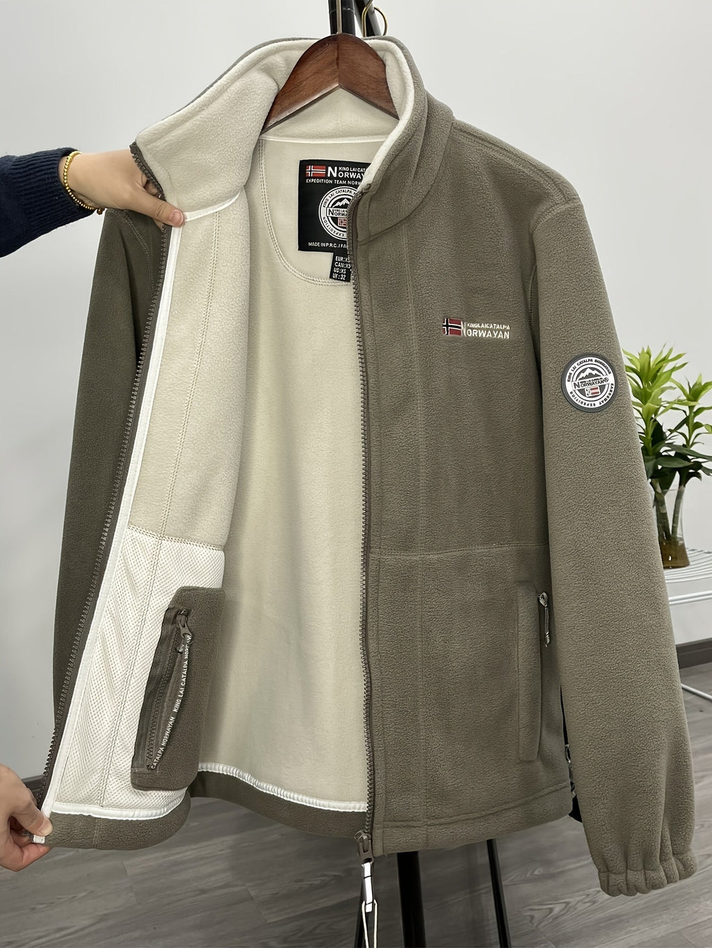 Men's Fleece Jacket for Outdoor Autumn Winter Layering