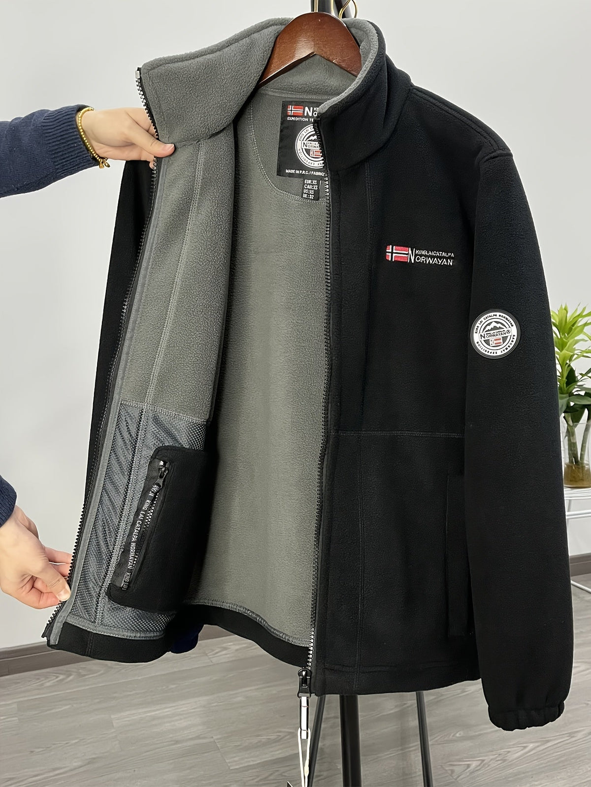 Men's Fleece Jacket for Outdoor Autumn Winter Layering