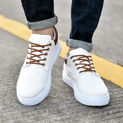 Men's Lace-Up Sneakers for Everyday Wear