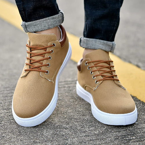 Men's Lace-Up Sneakers for Everyday Wear