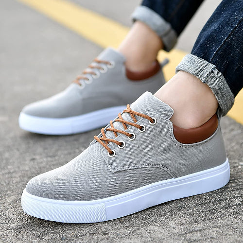 Men's Lace-Up Sneakers for Everyday Wear