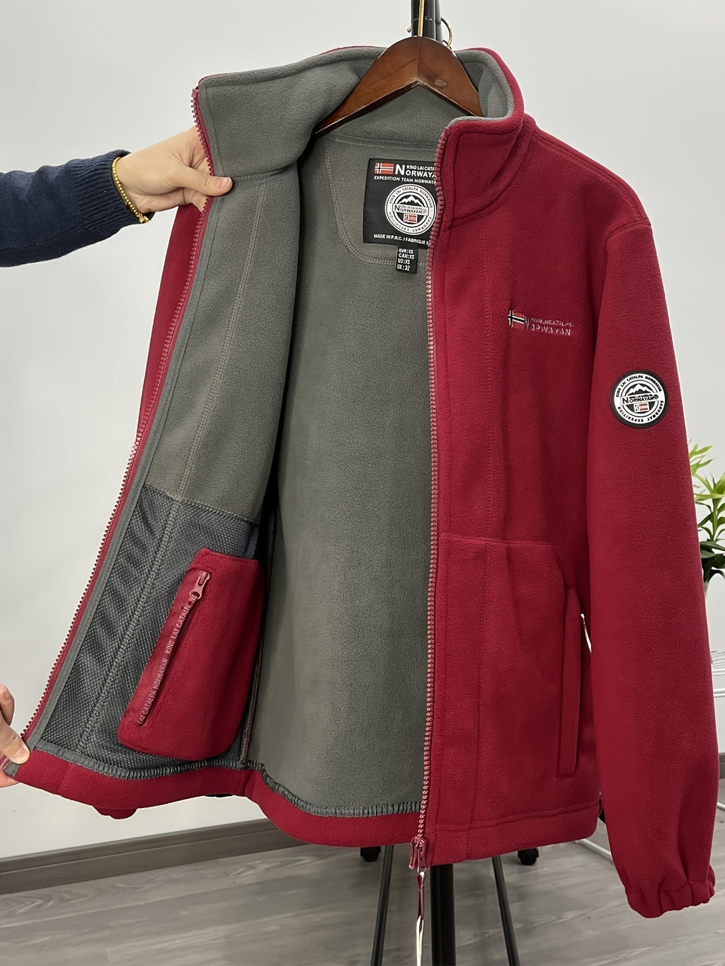 Men's Fleece Jacket for Outdoor Autumn Winter Layering