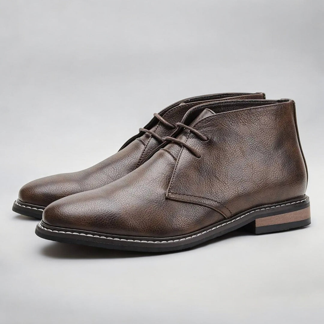 Men's dark brown lace-up chukka boots
