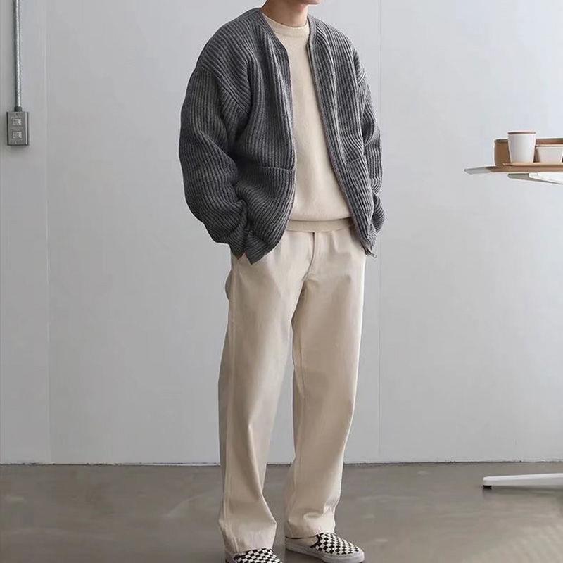Grey ribbed zip-up cardigan – full outfit view