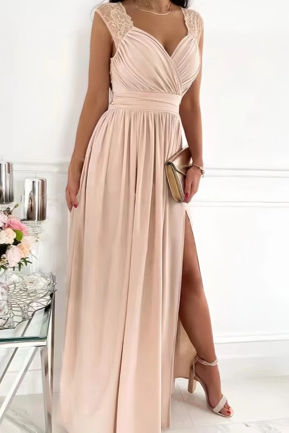 Women's Lace Dress with Back Opening Romantic Evening Elegant