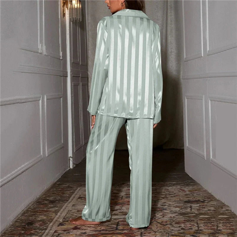 Women's Long Sleeve Pyjama Set for Relaxed Evenings