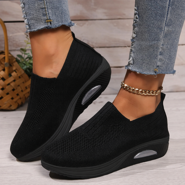 Women's Slip-On Sneakers for Everyday Outdoor Activities
