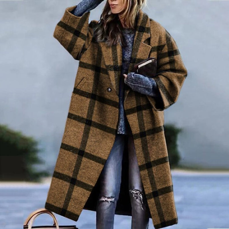 Women's fitted winter coat with notched lapels in brown