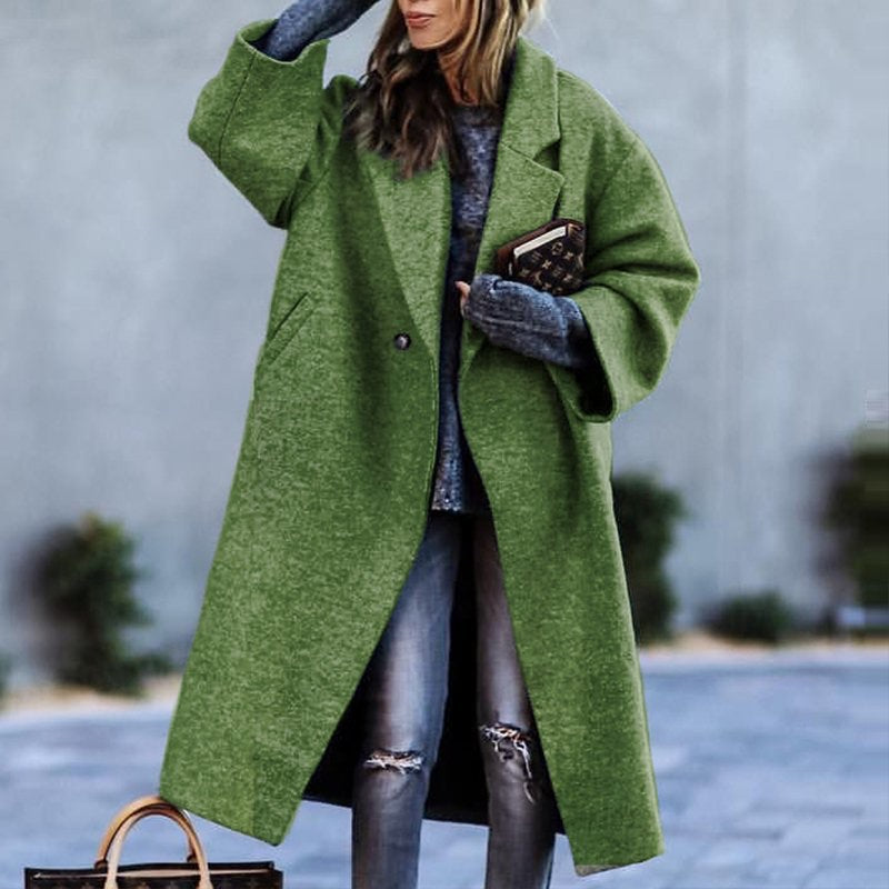 Women's fitted winter coat with notched lapels in green