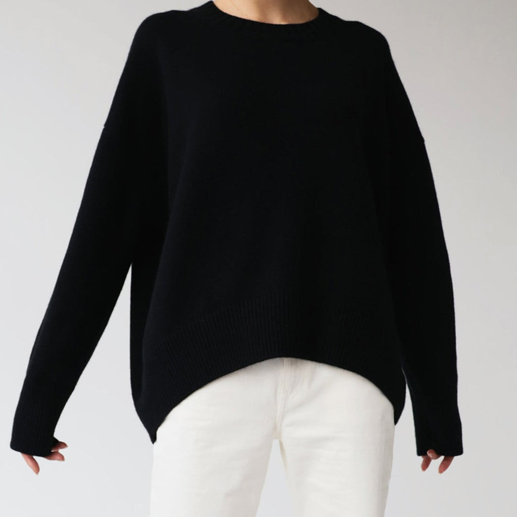 Women's oversized crew neck sweater in black, view 2