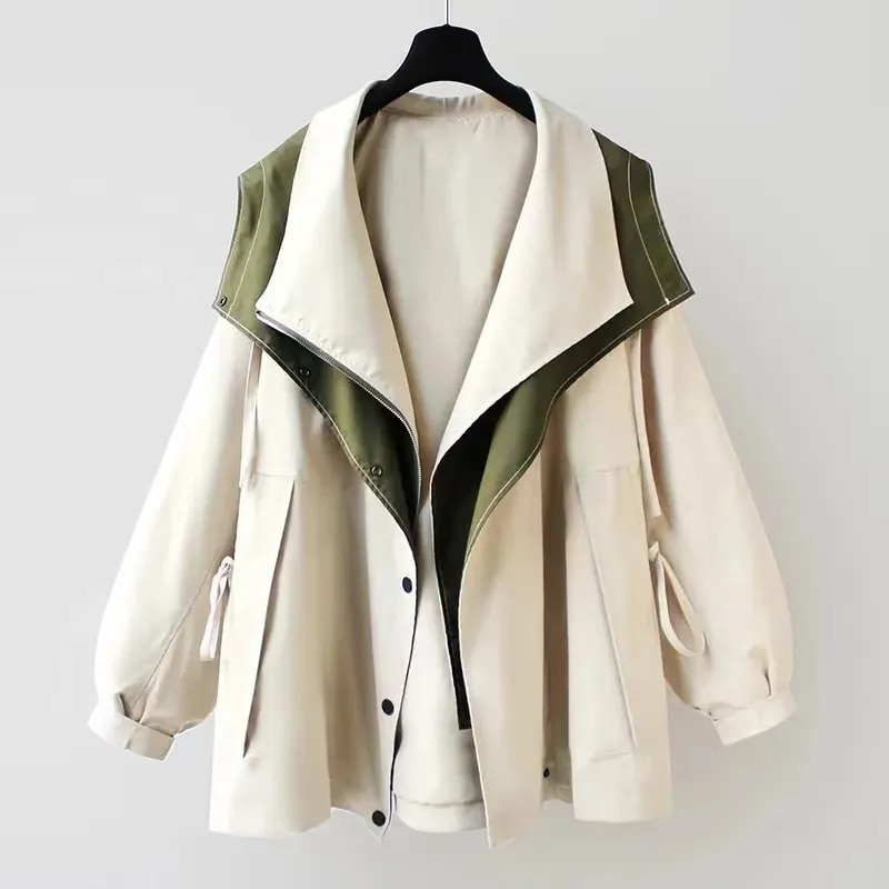 Women's oversized hooded jacket in white