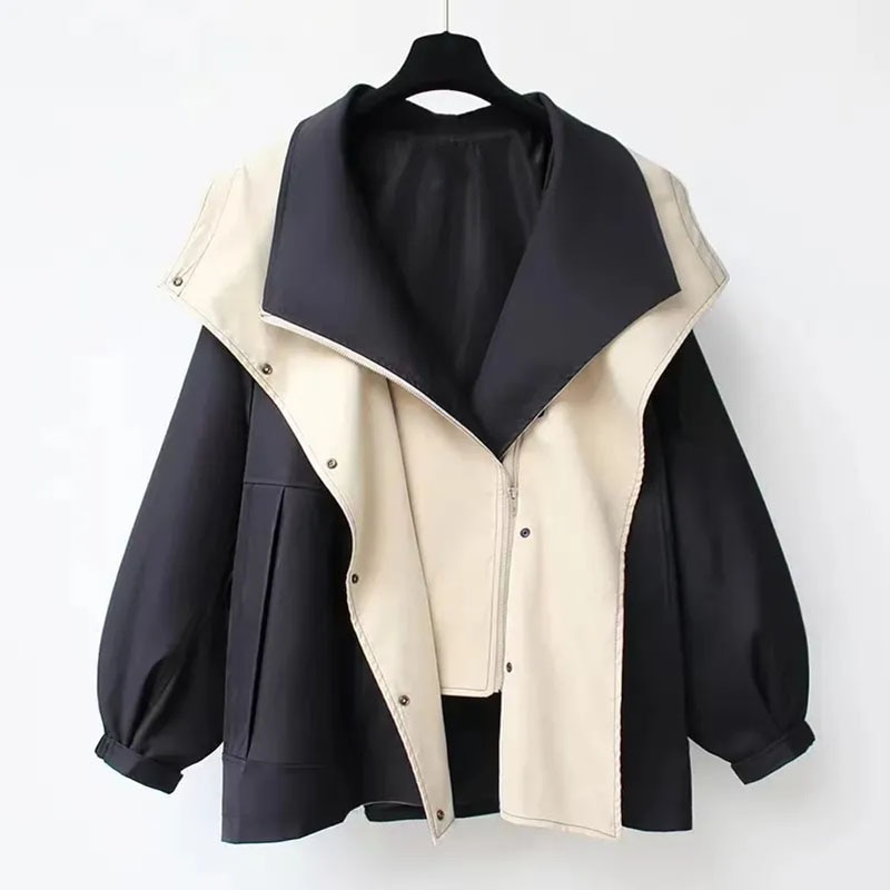 Women's oversized hooded jacket in black