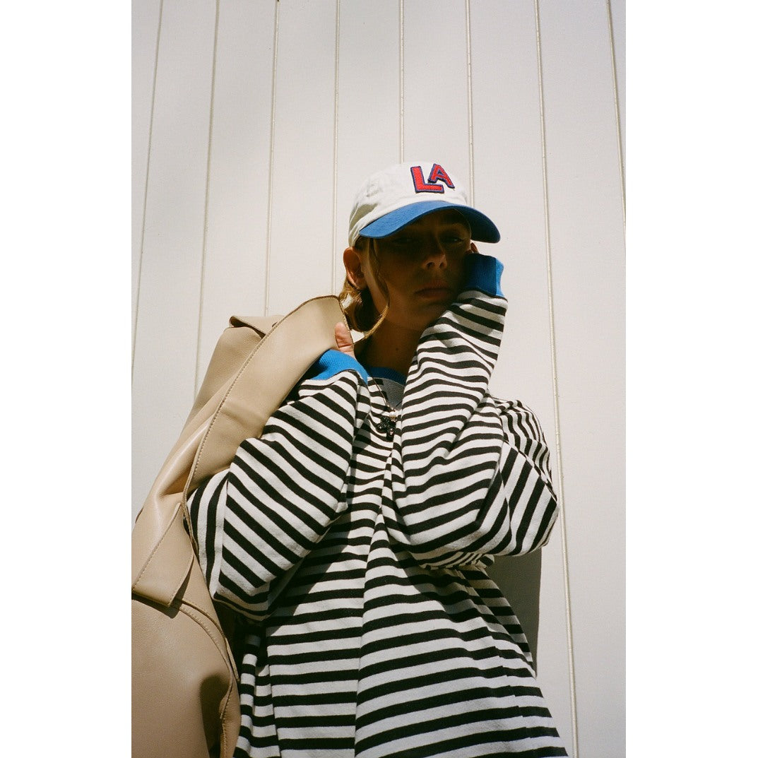 Women's oversized striped sweater in black white stripe