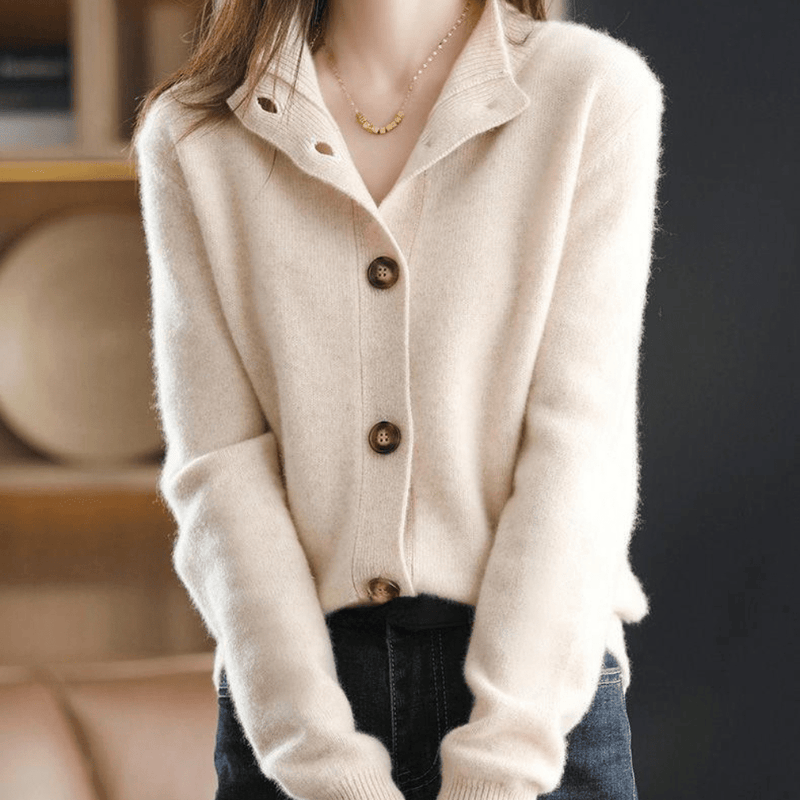 Women's relaxed knit cardigan in beige
