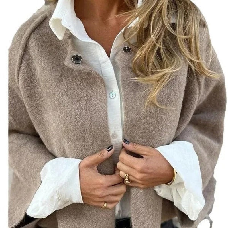 Taupe cropped knit jacket – close-up of the button detail