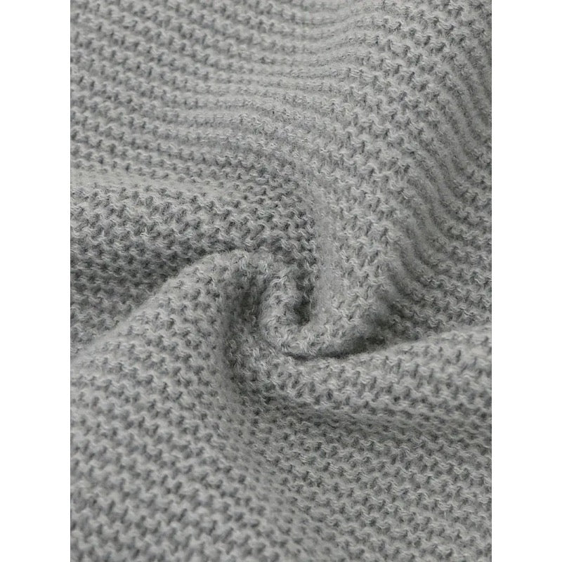 Close-up of the grey chunky knit texture
