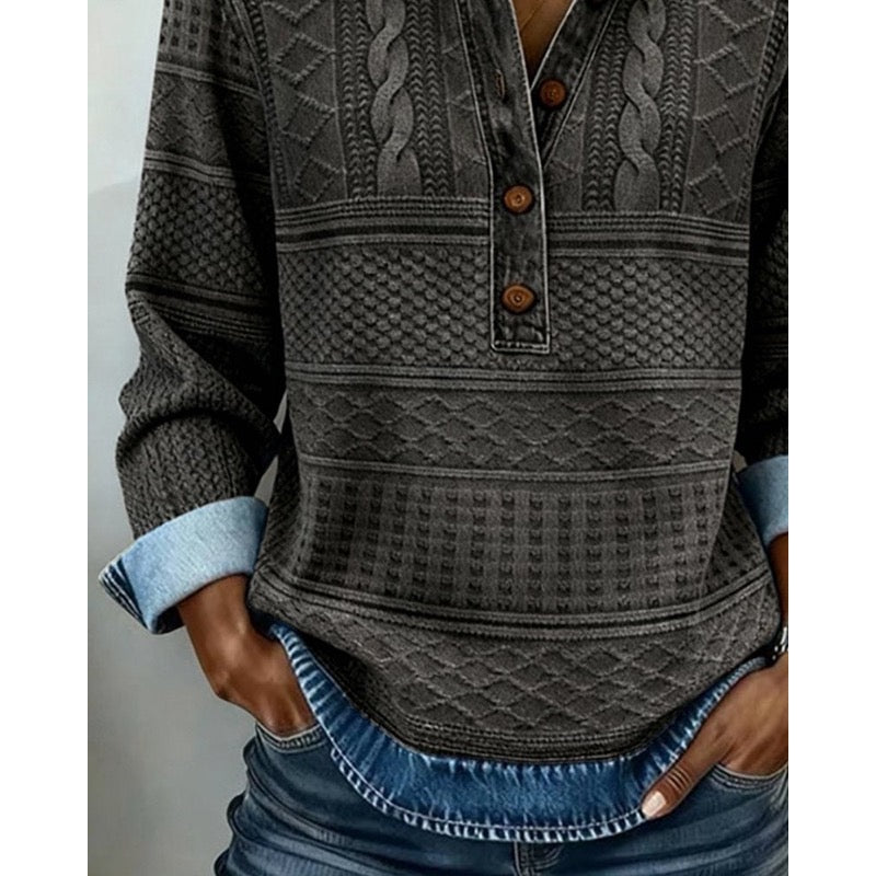 Dark grey knit sweater – close-up of the texture
